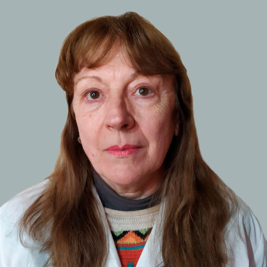 Dr. Dealessandro Liliana Esther
