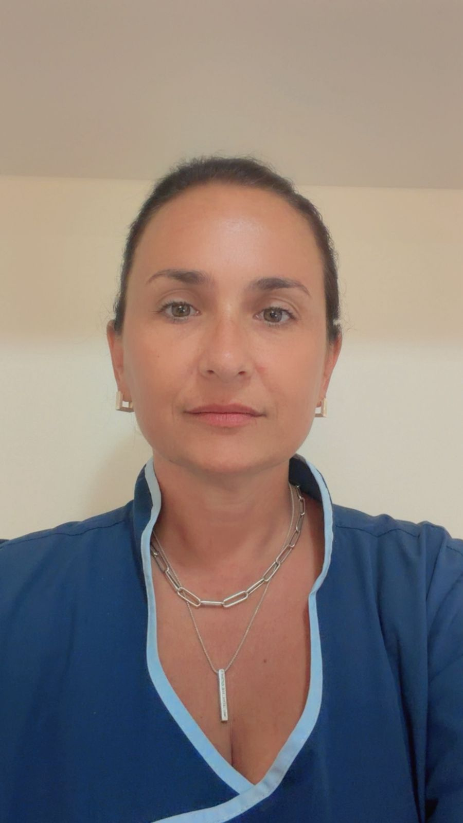 Dr. Huais Jorgelina Andrea